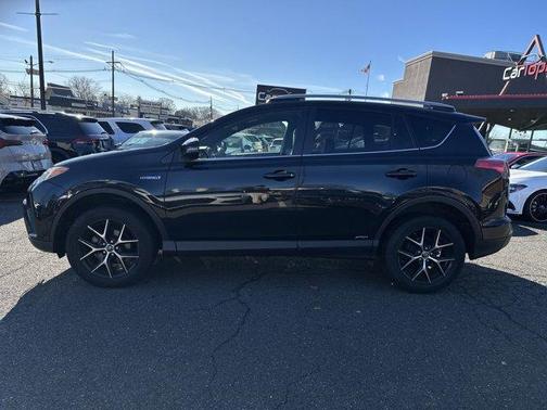 2017 Toyota RAV4 Hybrid SE
