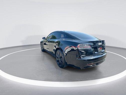 2022 Tesla Model S Base