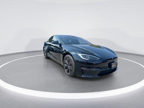 2022 Tesla Model S Base