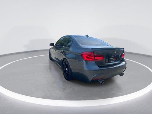 Mineral Gray Metallic 2018 BMW 340 i xDrive