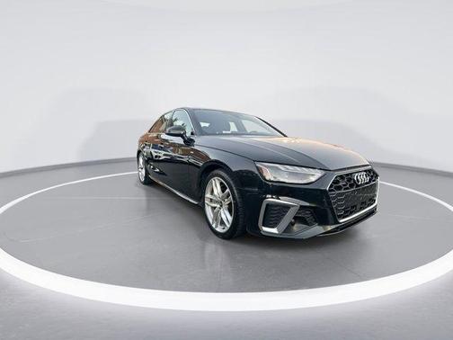 2023 Audi A4 45 S line Premium Plus