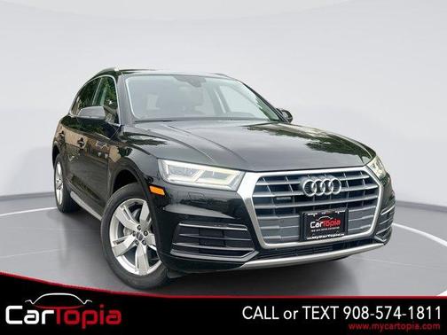 Mythos Black Metallic 2018 Audi Q5 2.0T Tech Premium