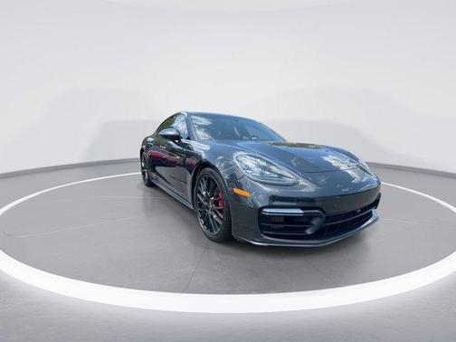 2020 Porsche Panamera GTS