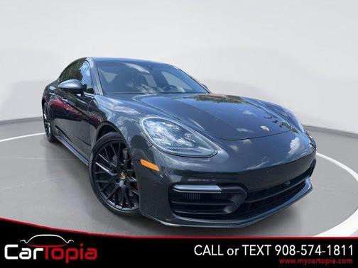 2020 Porsche Panamera GTS