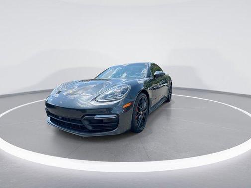 2020 Porsche Panamera GTS