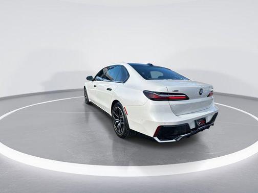 2024 BMW 740 i xDrive