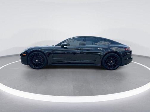 2018 Porsche Panamera 4