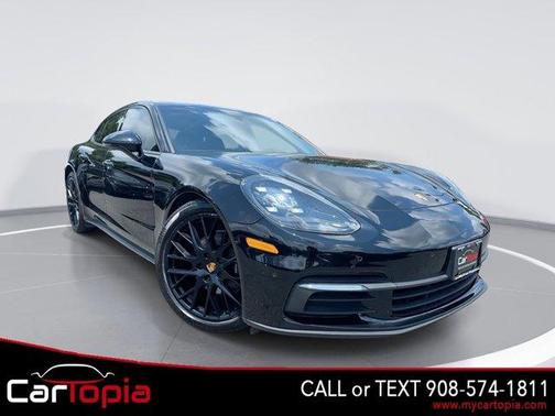 2018 Porsche Panamera 4