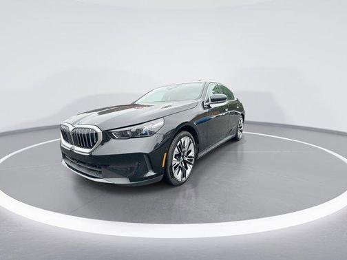 2024 BMW 540 i xDrive