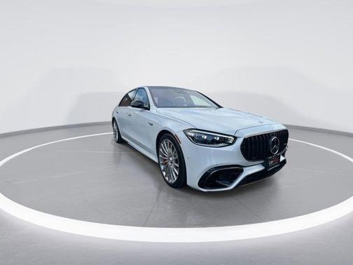 2024 Mercedes-Benz AMG S 63 E Base