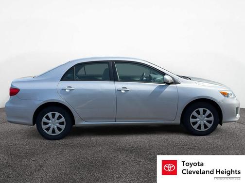 2011 Toyota Corolla LE