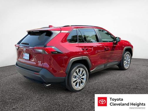 2025 Toyota RAV4 XLE Premium