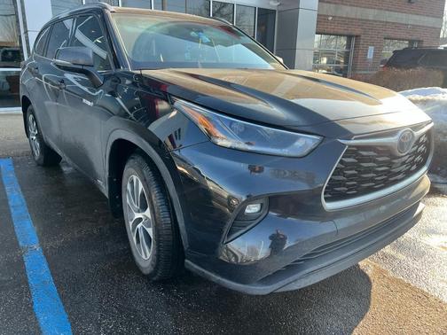 2021 Toyota Highlander Hybrid XLE