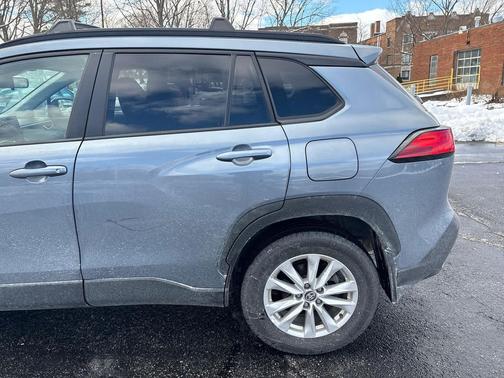 2024 Toyota Corolla Cross LE