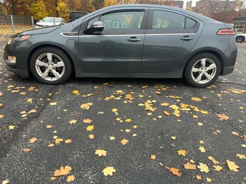 2013 Chevrolet Volt Base