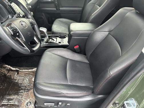 2022 Toyota 4Runner TRD Off Road Premium