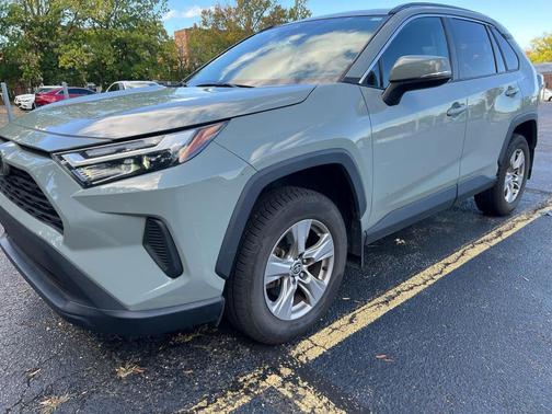 2023 Toyota RAV4 XLE