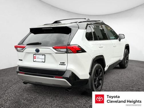 2023 Toyota RAV4 Hybrid SE