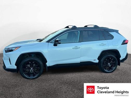 2023 Toyota RAV4 Hybrid SE