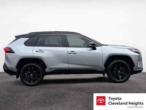 2024 Toyota RAV4 Hybrid SE