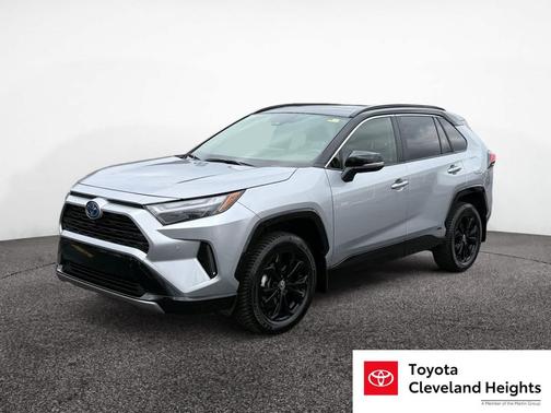 2024 Toyota RAV4 Hybrid SE