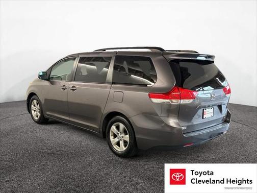 2014 Toyota Sienna LE