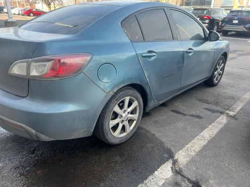 2011 Mazda Mazda3 i Touring