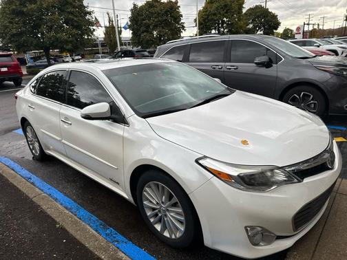 2015 Toyota Avalon Hybrid XLE Premium