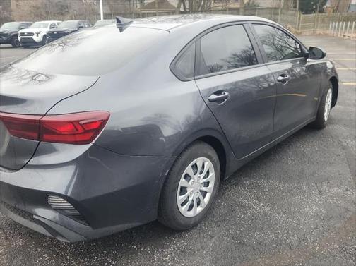2022 Kia Forte FE