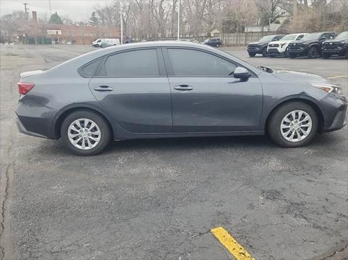 2022 Kia Forte FE