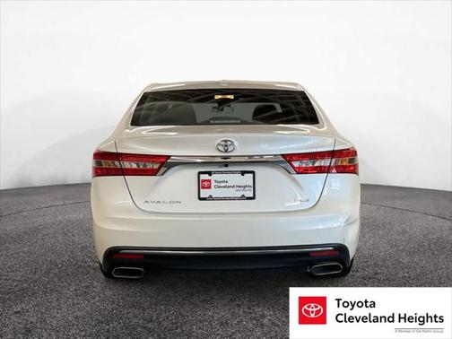 2018 Toyota Avalon XLE