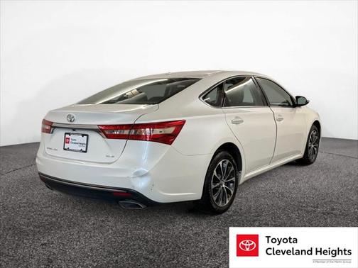 2018 Toyota Avalon XLE