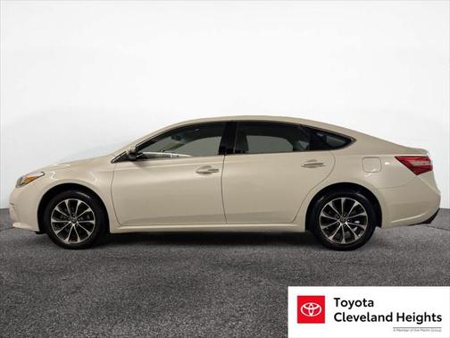 2018 Toyota Avalon XLE