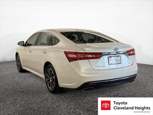 2018 Toyota Avalon XLE