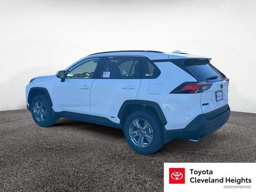 2025 Toyota RAV4 Hybrid XLE
