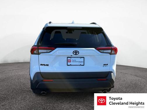 2025 Toyota RAV4 Hybrid XLE