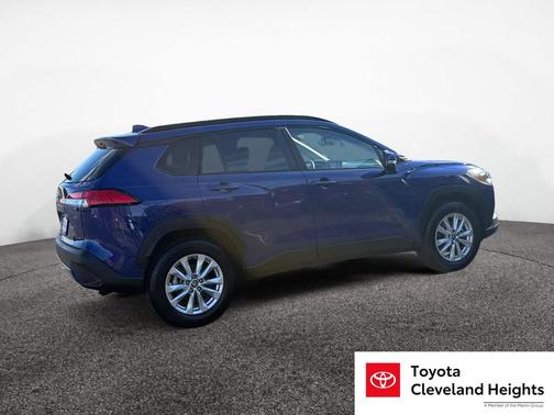2023 Toyota Corolla Cross LE