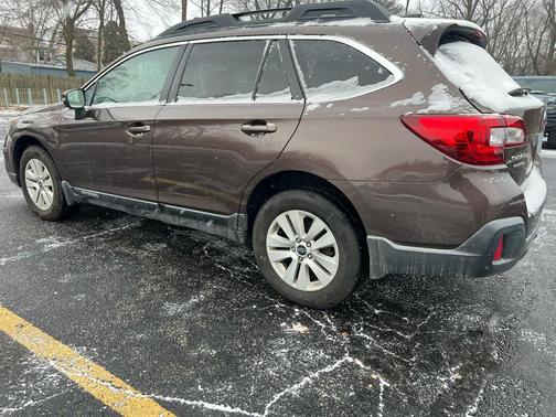 2019 Subaru Outback 2.5i Premium
