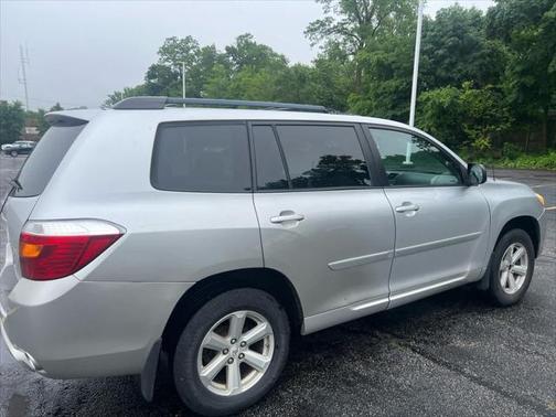 2010 Toyota Highlander SE
