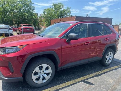 2020 Toyota RAV4 LE