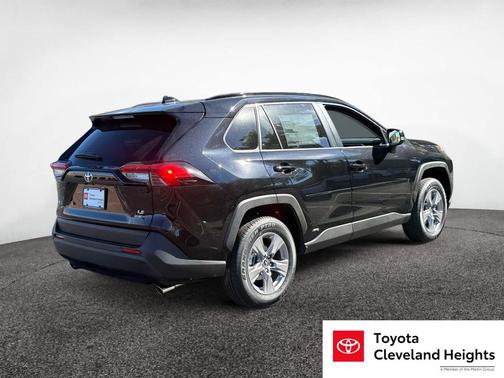 2025 Toyota RAV4 Hybrid LE