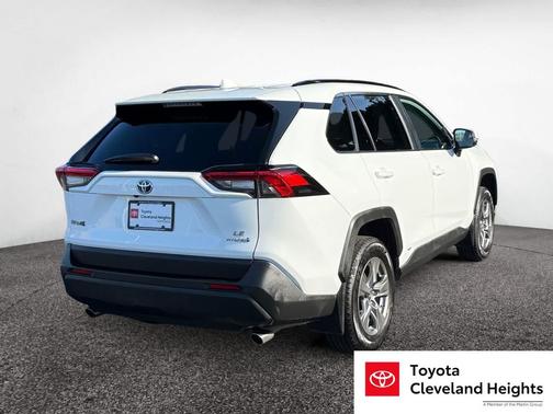 2024 Toyota RAV4 Hybrid SE