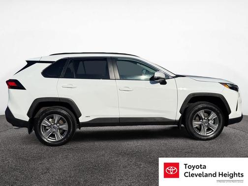 2024 Toyota RAV4 Hybrid SE