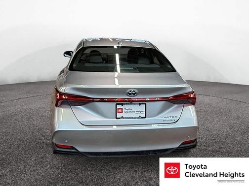 2021 Toyota Avalon Hybrid Limited