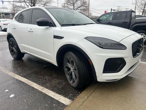 2024 Jaguar E-PACE R-Dynamic SE P250 AWD Automatic