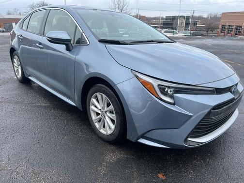 2023 Toyota Corolla Hybrid SE