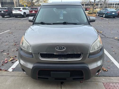 2010 Kia Soul +