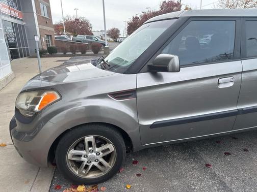 2010 Kia Soul +