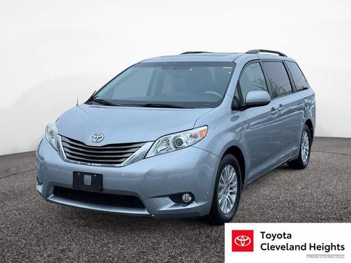 2014 Toyota Sienna XLE