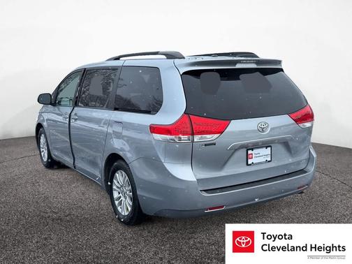 2014 Toyota Sienna XLE